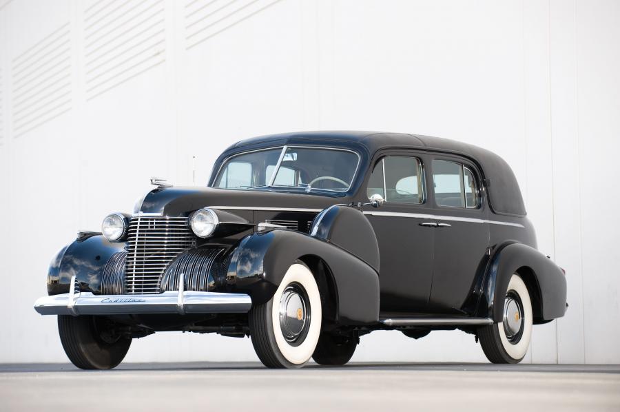  Cadillac Series 75 Formal Sedan by Fleetwood 1940 года  (фото 1 из 11)